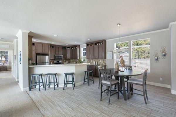 2021 Champion AF3270HDE Mobile Home