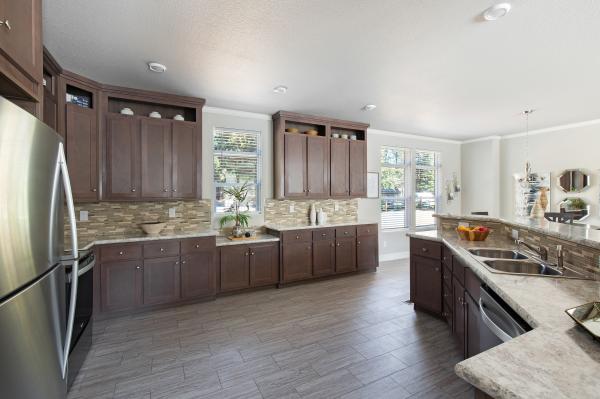 2021 Champion AF3270HDE Mobile Home