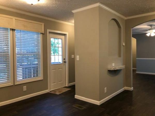 2019 Clayton Homes Inc Yes Mobile Home