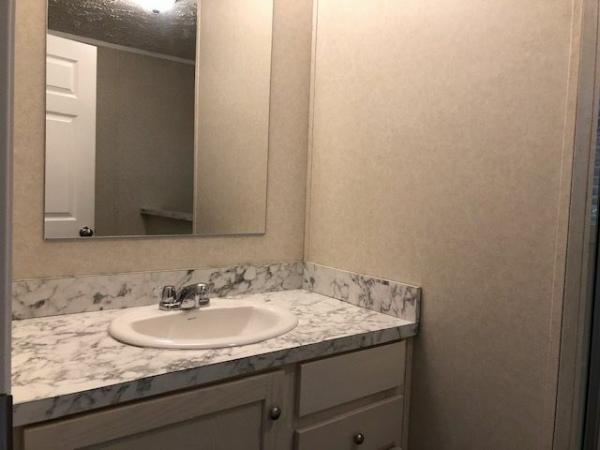 2019 Clayton Homes Inc Yes Mobile Home