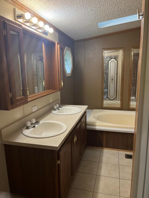 1996 Redman 42  Home