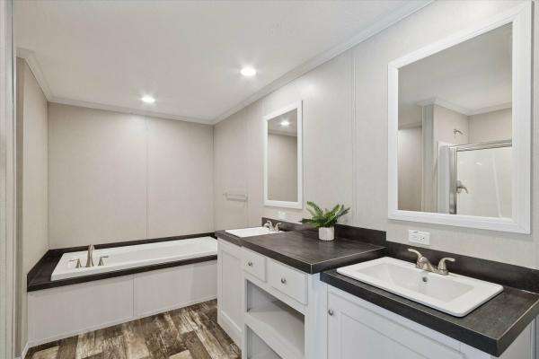 2025 clayton  Northshore  Home
