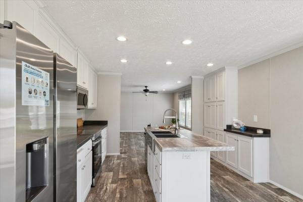 2025 CLAYTON SAVANNAH  NORTHSHORE W PORCH  Home