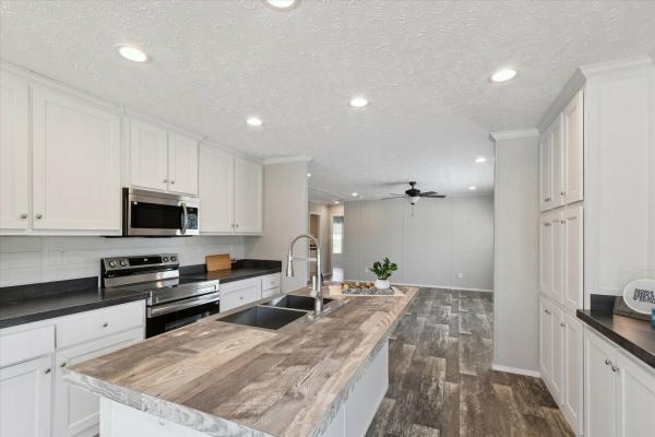 2025 CLAYTON SAVANNAH  NORTHSHORE W PORCH  Home
