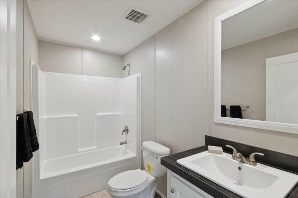 2025 CLAYTON SAVANNAH  NORTHSHORE W PORCH  Home