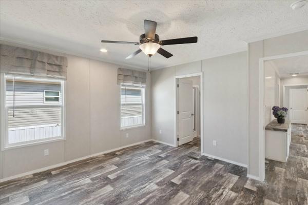 2025 CLAYTON SAVANNAH  NORTHSHORE W PORCH  Home