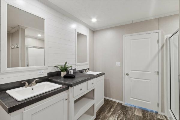 2025 CLAYTON SAVANNAH  NORTHSHORE W PORCH  Home