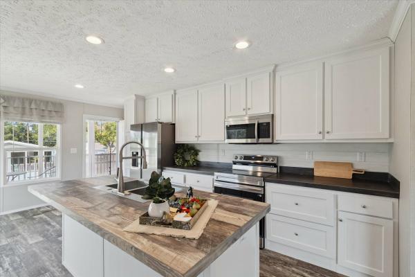 2025 CLAYTON SAVANNAH  NORTHSHORE W PORCH  Home