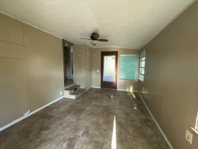 Photo 2 of 11 of home located at 3 East Main St Mount Dora, FL 32757