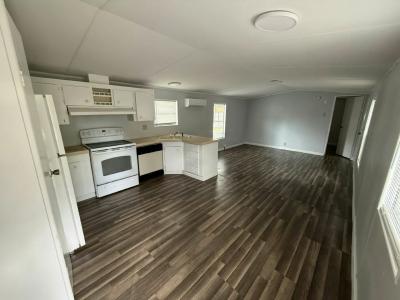 Photo 2 of 9 of home located at 11240 N Northwood Dr. #98 Inglis, FL 34449