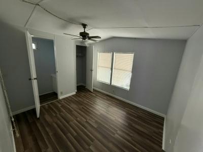 Photo 4 of 9 of home located at 11240 N Northwood Dr. #98 Inglis, FL 34449