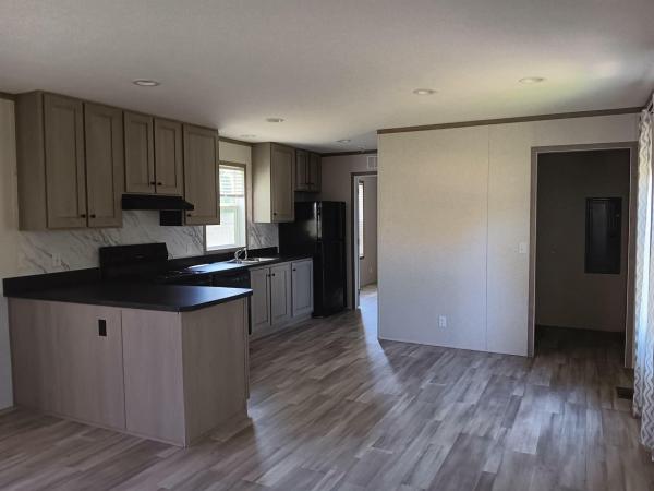 2023 96PLH16763WH23S  Home