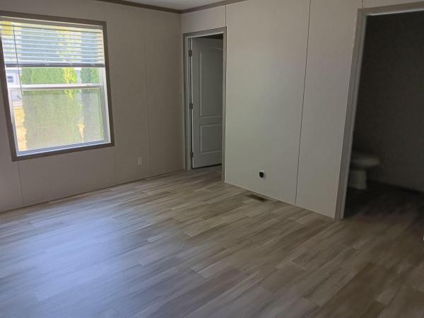 2023 96PLH16763WH23S  Home