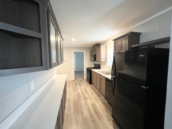 Photo 1 of 2 of home located at 46000 Geddes Road #471 Canton, MI 48188