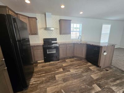 Mobile Home at 22 Mockingbird Dr Orion Township, MI 48359