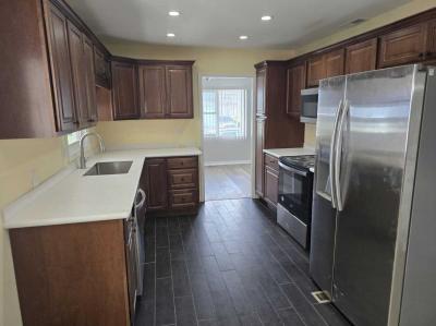 Photo 4 of 44 of home located at 2325 Fremont Drive Sarasota, FL 34238
