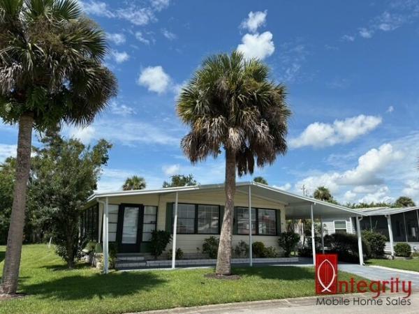 Photo 1 of 2 of home located at 7300 20th St, Lot 69 Vero Beach, FL 32966