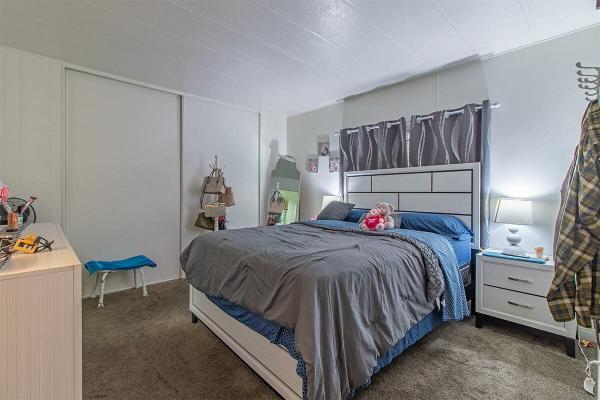 1982 Commodore Mobile Home