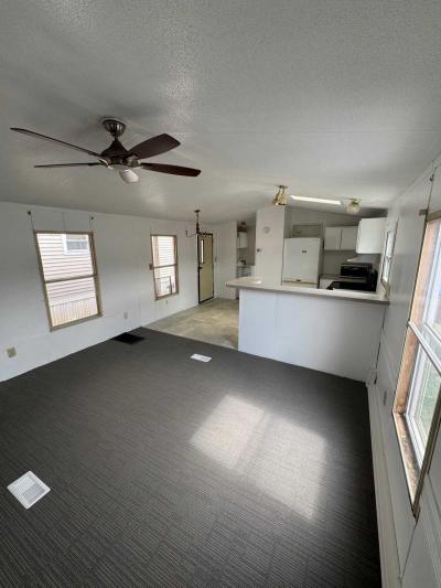 Photo 4 of 6 of home located at 850 N Halstead Street B4 Allentown, PA 18109