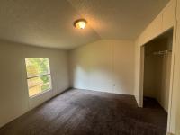 1998 Holly Park Mobile Home