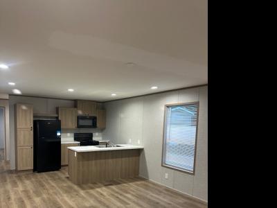 Photo 4 of 13 of home located at 304 Wilma Avenue #24 Louisville, KY 40229