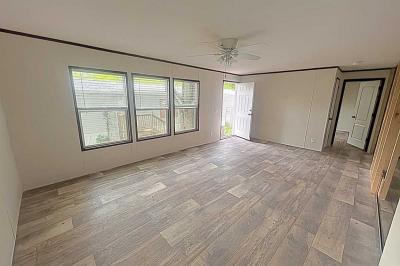 Photo 3 of 7 of home located at 212 Anker Lane, #79 Germantown Hills, IL 61548