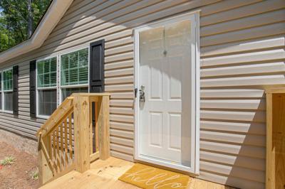 Photo 3 of 29 of home located at 647 Fern Valley Trail Clarkesville, GA 30523