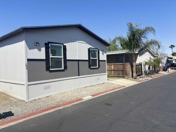 Photo 1 of 2 of home located at 1097 N. State Street #206 Hemet, CA 92543