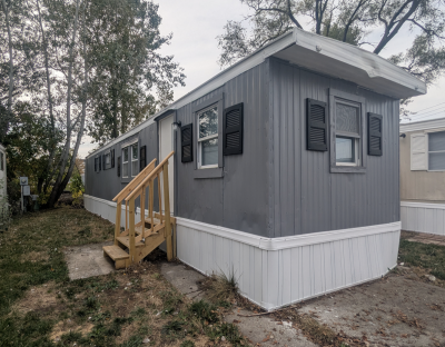Photo 1 of 8 of home located at 6815 E Eleven Mile Warren, MI 48092