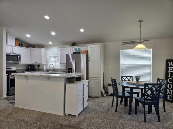 2021 CAVCO EQUITY LIFESTYLE 300 Manufactured Home