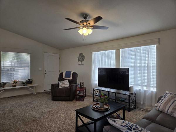 2021 CAVCO EQUITY LIFESTYLE 300 Manufactured Home