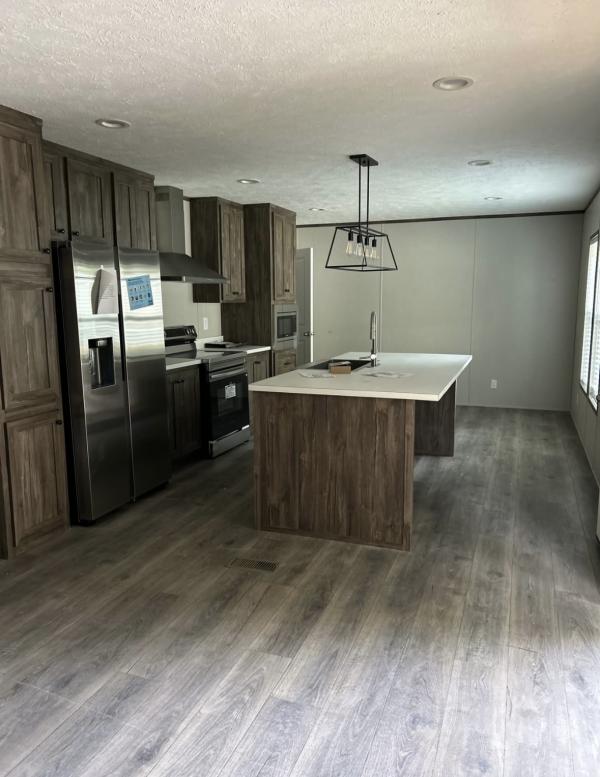 Photo 1 of 2 of home located at 3120 SE 10th Ave Ocala, FL 34471