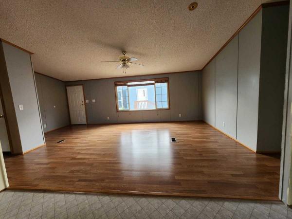 2003 FLE Mobile Home