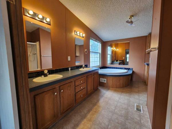 2003 FLE Mobile Home