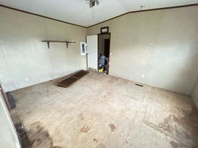 Photo 2 of 11 of home located at 5085 Retrieve Rd #2 Angleton, TX 77515