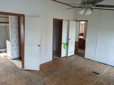 Photo 5 of 9 of home located at 723 Nichols Ct Granbury, TX 76049