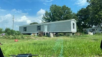 Mobile Home at 1042 Illinois Rt 1 Grayville, IL 62844