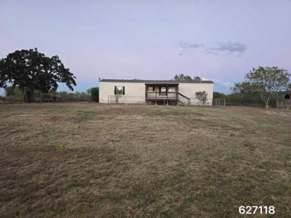 Photo 1 of 2 of home located at 775 Thompson Rd Dale, TX 78616