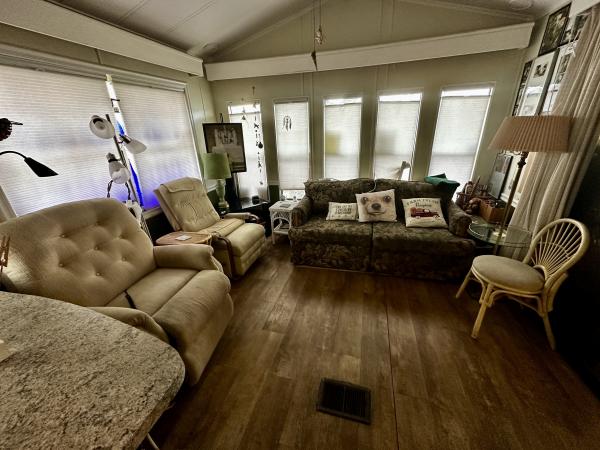 1986 Mobile Home