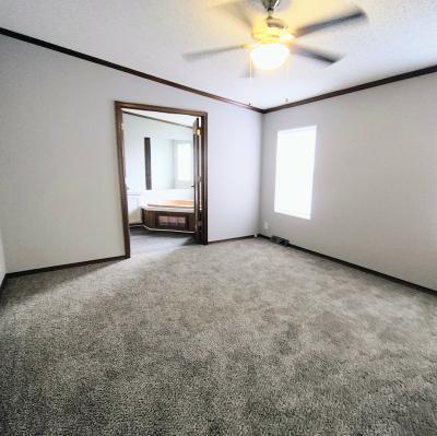 Photo 5 of 11 of home located at 3734 Heathwood East White Lake, MI 48383