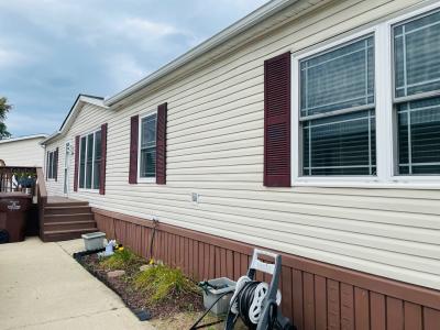 Mobile Home at 3755 Bentwood Circle West White Lake, MI 48383