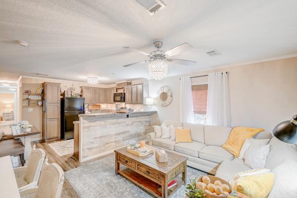 2016 Champion FL59411PHB200942A Mobile Home