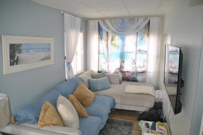 Photo 4 of 17 of home located at 200 Dolliver St. Site #157 Pismo Beach, CA 93449