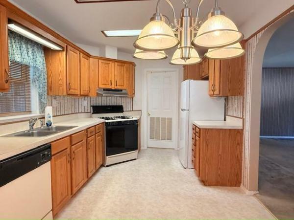 2001 LXE Ritz Craft Manufactured Home