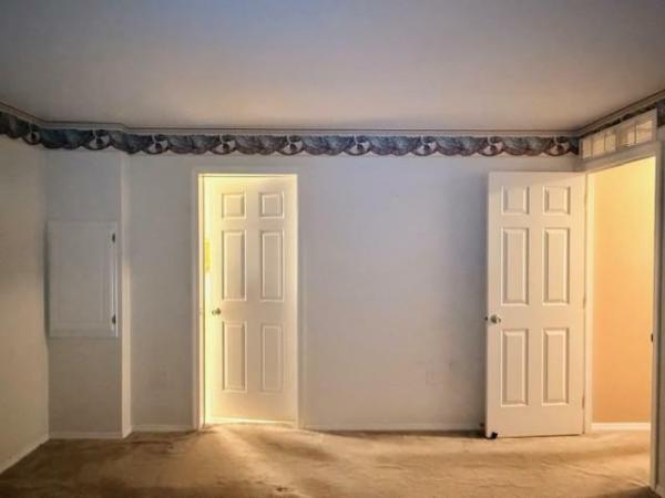 2001 LXE Ritz Craft Manufactured Home