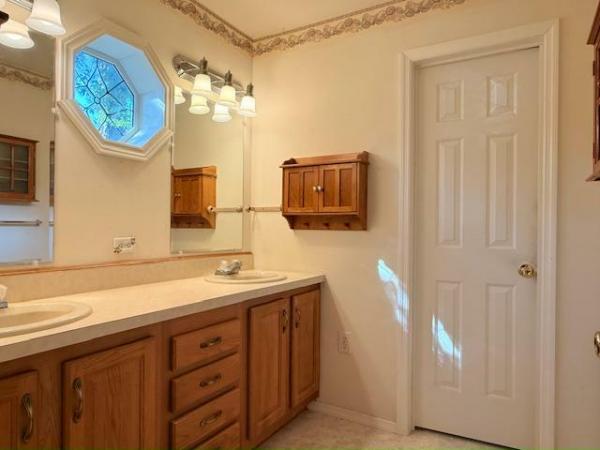 2001 LXE Ritz Craft Manufactured Home