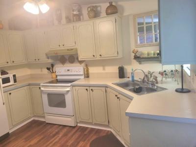 Photo 5 of 20 of home located at 41282 Xenon Way Zephyrhills, FL 33540