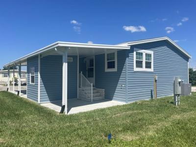 Photo 3 of 20 of home located at 904 Xanadu Avenue Venice, FL 34285