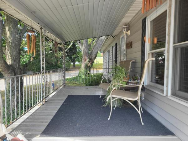 1992 Parkwood N/A Mobile Home