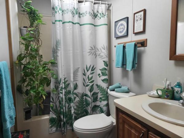 1992 Parkwood N/A Mobile Home